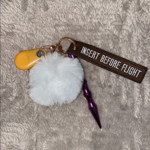 self defense keychain - daisy sun 🌻🤍☀️